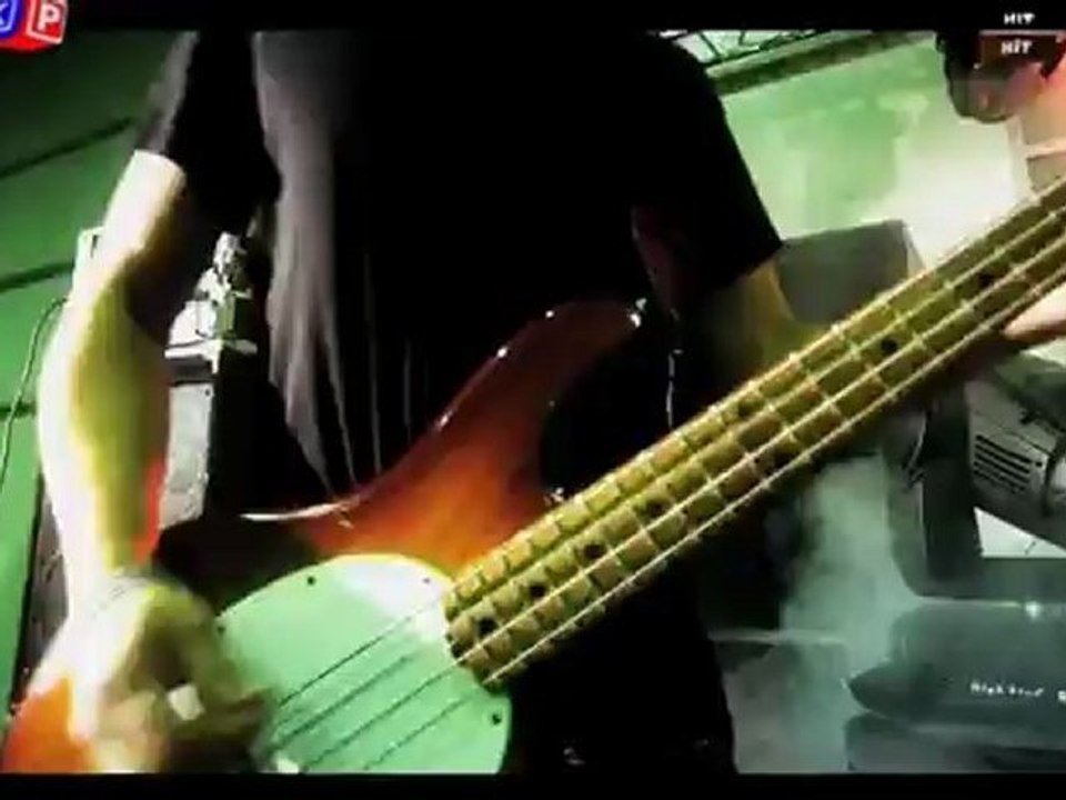 Aslı Gökyokuş - Gökyüzünde Yalnız Gezen Yıldızlar 2012 | 480p - www.onlyklip.org