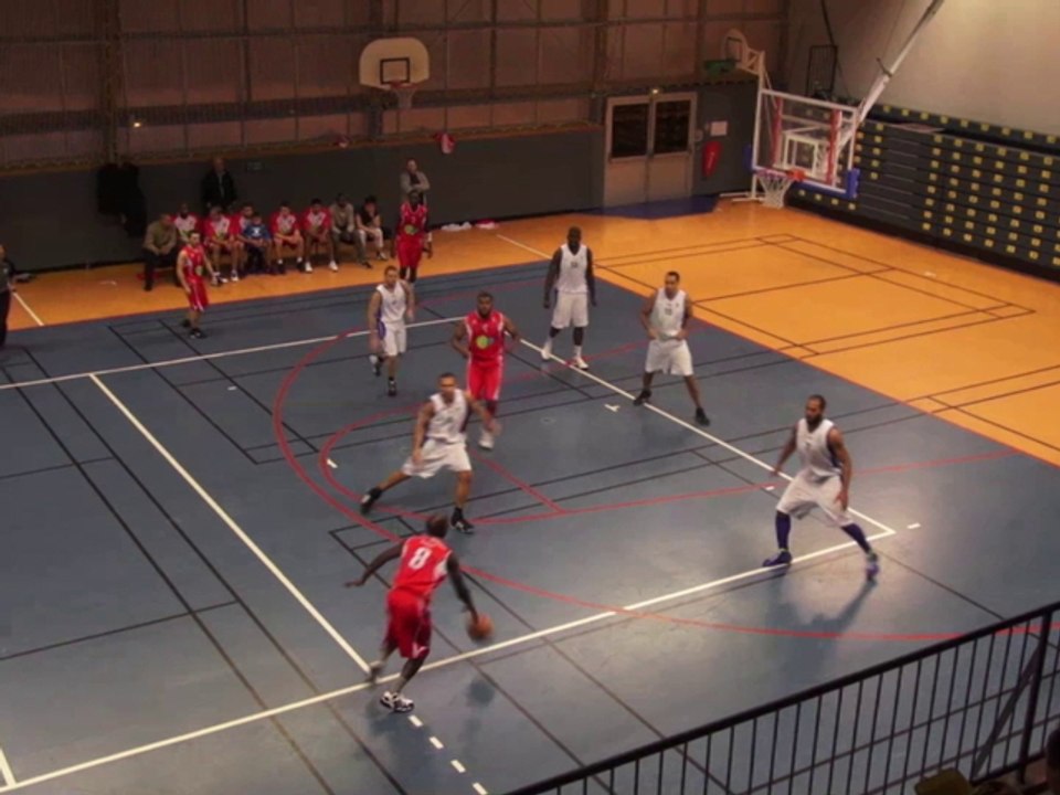 Chatou Croissy Basket 63 : 79 Paris Levallois Basket - 2 (séniors) 08/12/2012