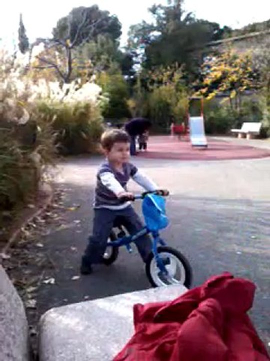 2012-11-Rémi avec la draisiene
