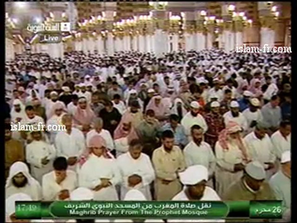 salat-al-maghreb-20121210-madinah