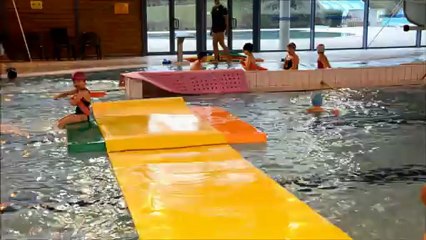 1. l'école à la piscine. Saint-Bénigne décembre 2012