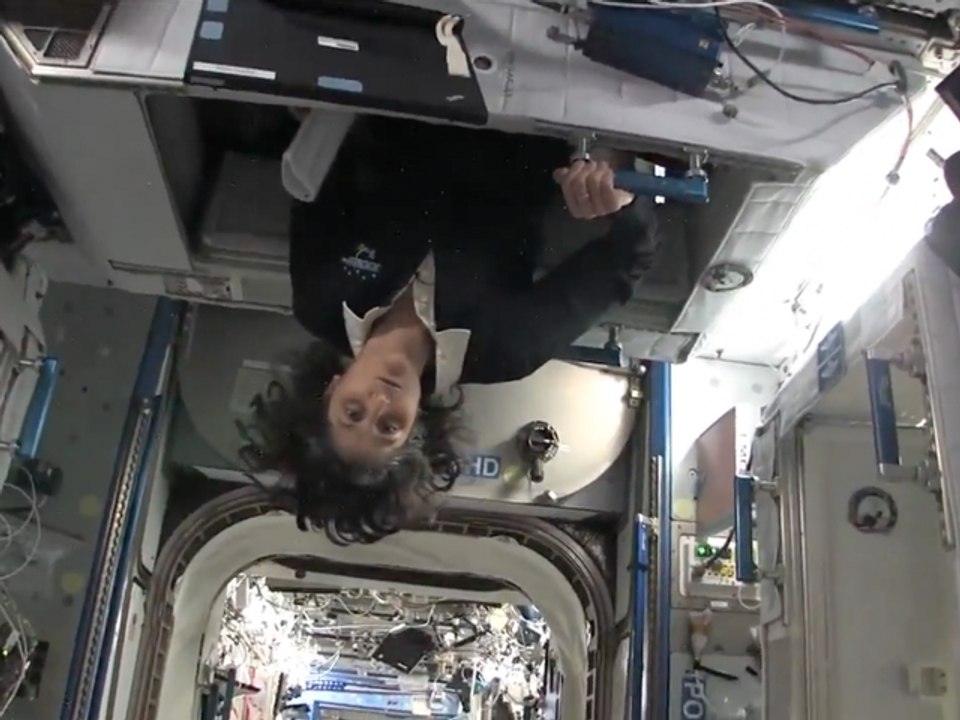 Laboratoires, toilettes, chambres à coucher... visite guidée de la Station spatiale internationale