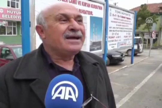 Ruhsatı billboarda astı