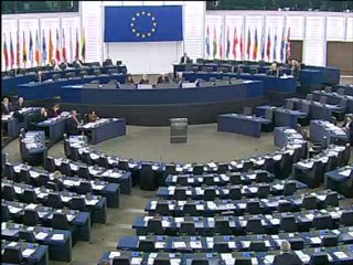 @G_Uggias on noise-related operating restrictions at #EU #airports