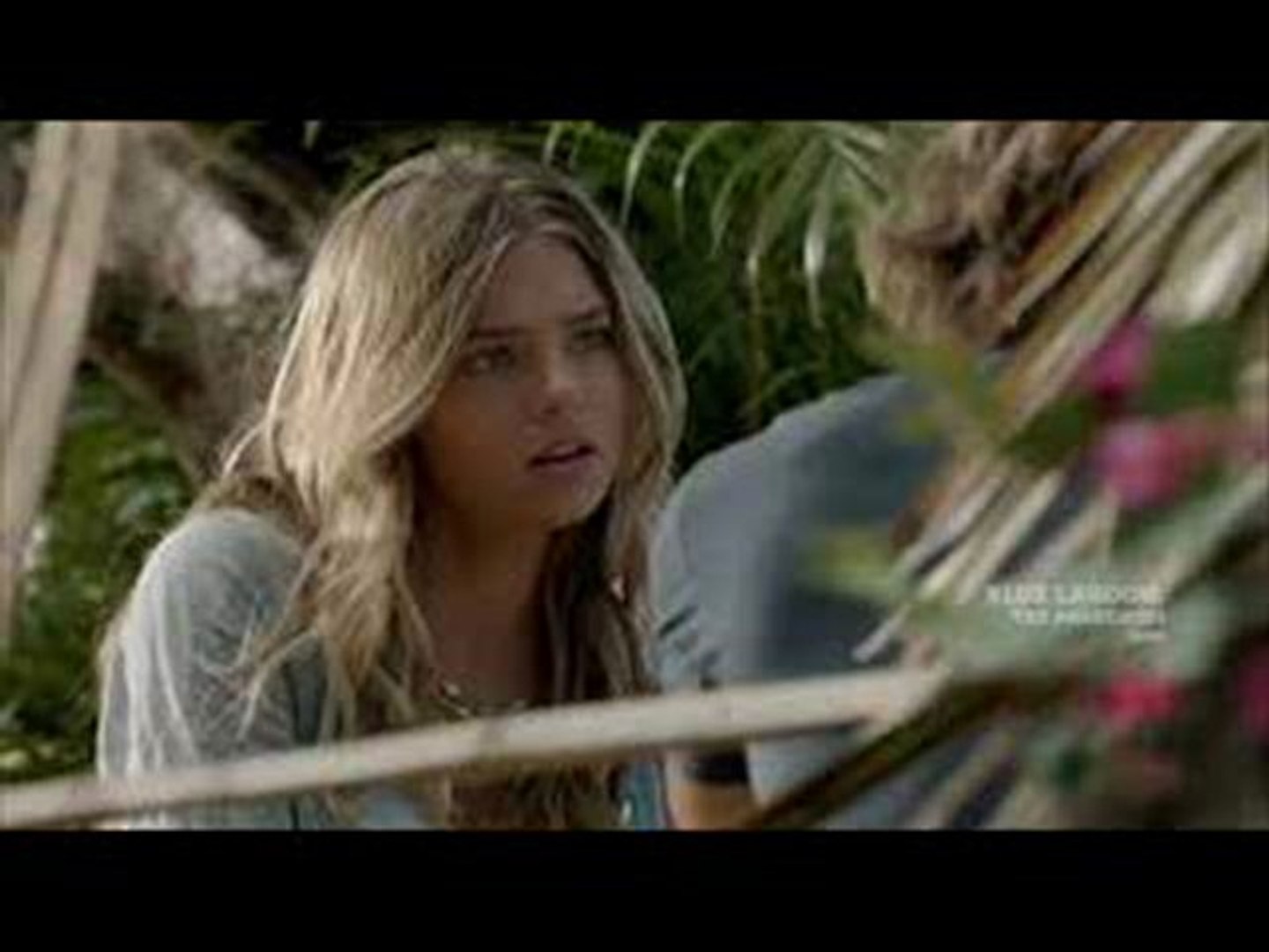 Милла йовович, «возвращение в голубую лагуну» (1991). Индиана эванс голубая лагуна. Милла йовович голубая лагуна. Голубая лагуна хорошее качество. Голубая лагуна хорошее качество.