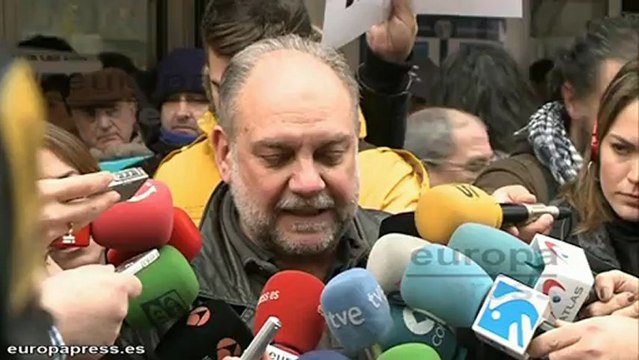 Funcionarios: Algunos cobraron, y se la quitaron