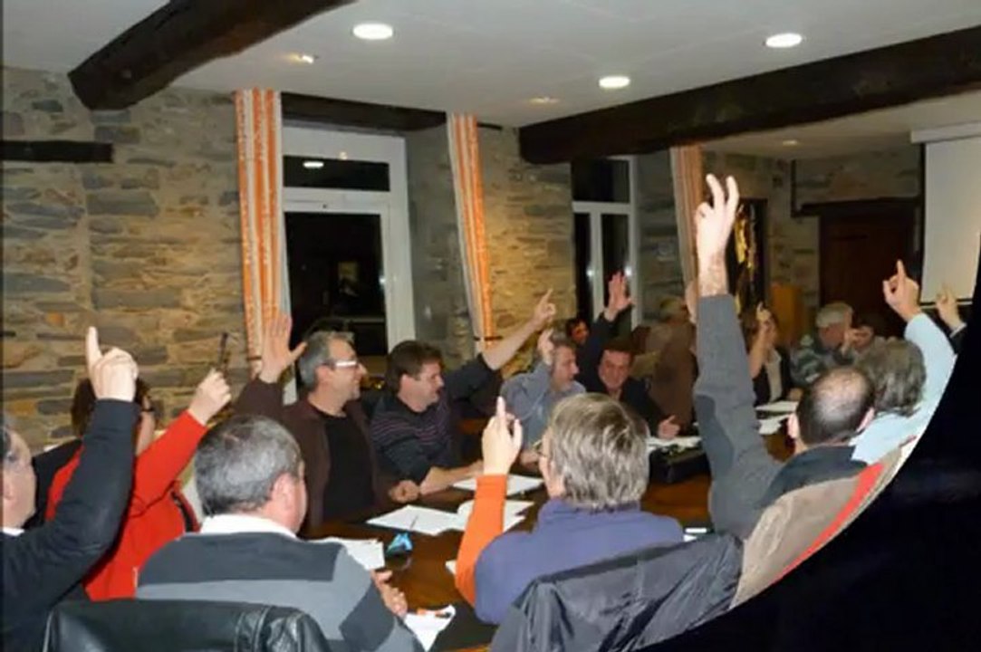 Conseil Municipal de Messac 11 Décembre 2012-le vote pour La Fusion