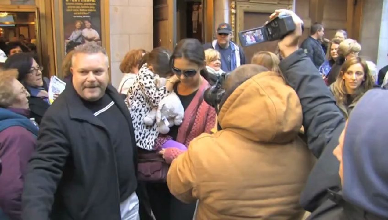 Katie Holmes console une Suri en larmes