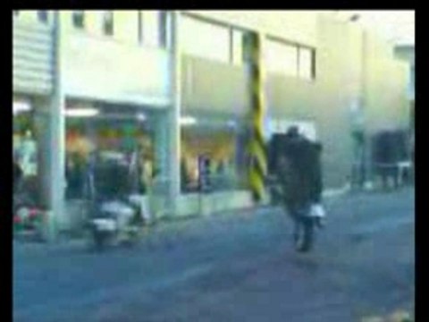 Stunt au village moto