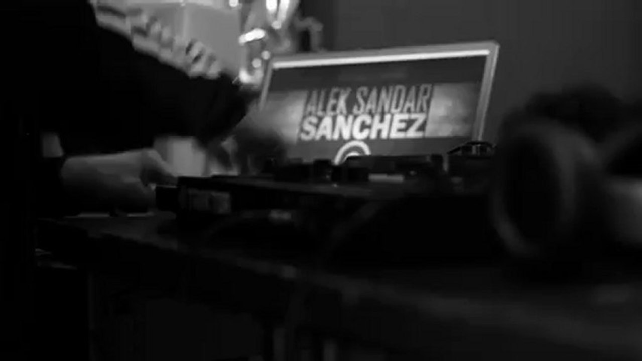 Sandar Sánchez - 'Level 1-19/19' (DJ Promomovie)