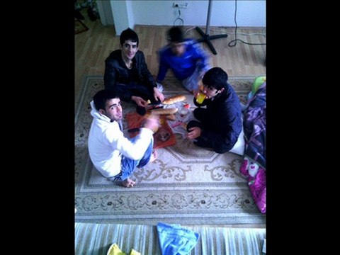 Felaket Stayla Zalimsin Dünya 2012