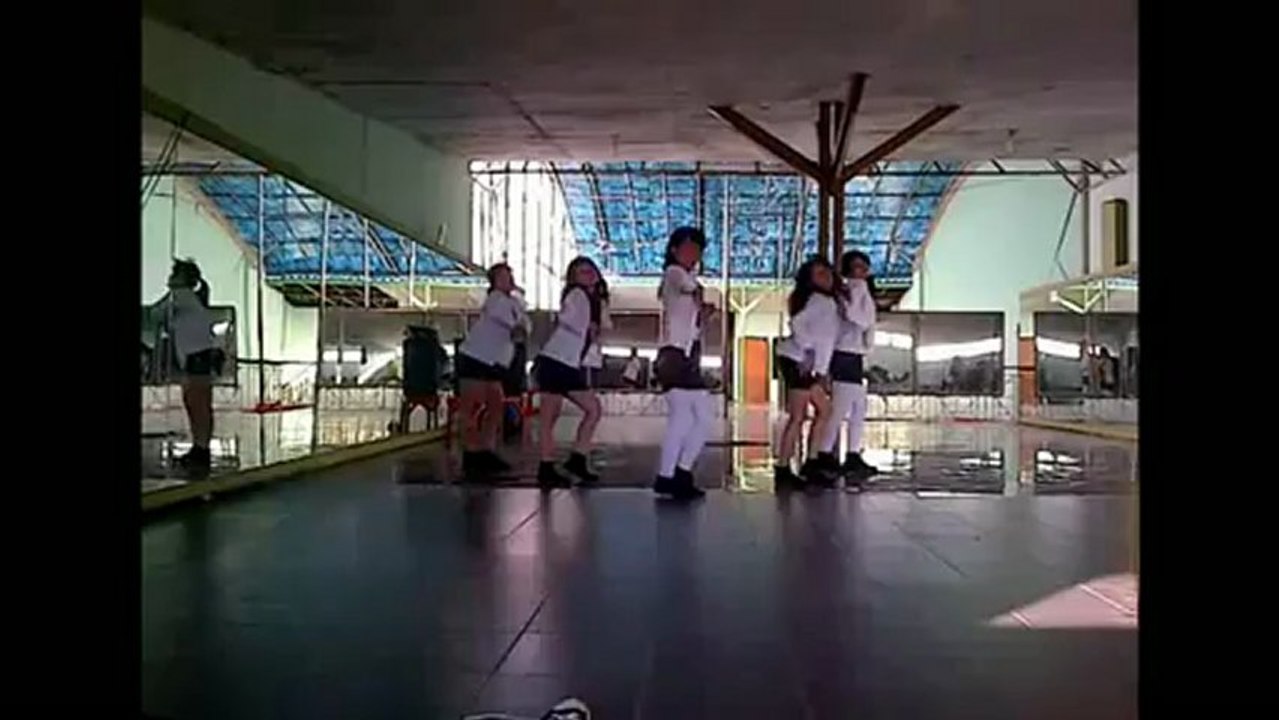 Lareina (Kara Cover Dance) - Pandora Practice