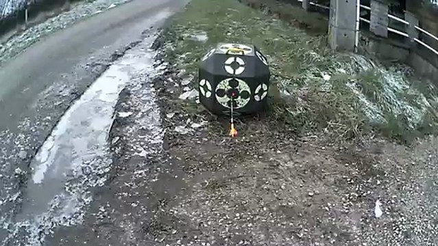 Tir sur cible avec un compound à 14M avec lunette camsports HD