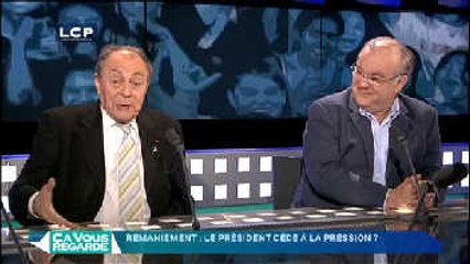 Ça Vous Regarde - Le débat : Remaniement : le Président cède à la pression ?