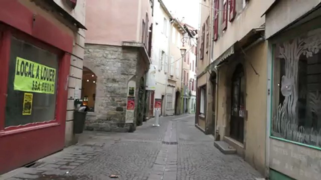 Rue de La Capelle , il y a du boulot à faire !