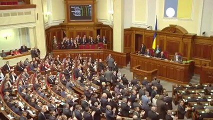 Ucraina: pugni in Parlamento