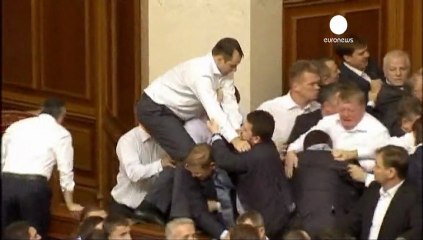 Bagarre générale au Parlement ukrainien