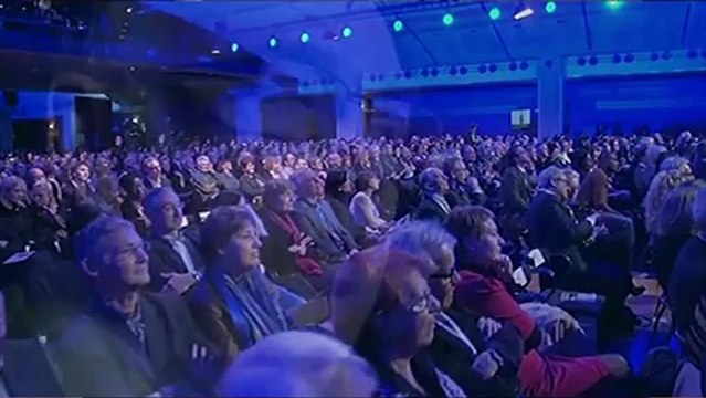 Marie-Arlette Carlotti (Ministre et présentatrice d'un soir pour Bloghandicap) recoit Yves Foucault (Président de la FFSA)