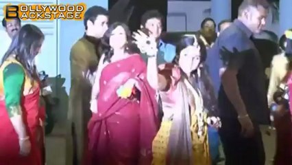 Vidya Balan at her MEHENDI CEREMONY