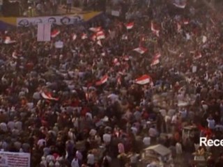 Egyptians split over constitutional vote