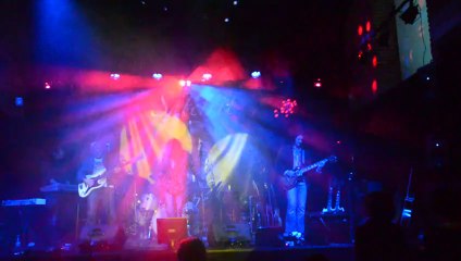 ZEPSET au Satellit café roanne 42  (14 12 2012 ) The rain song .