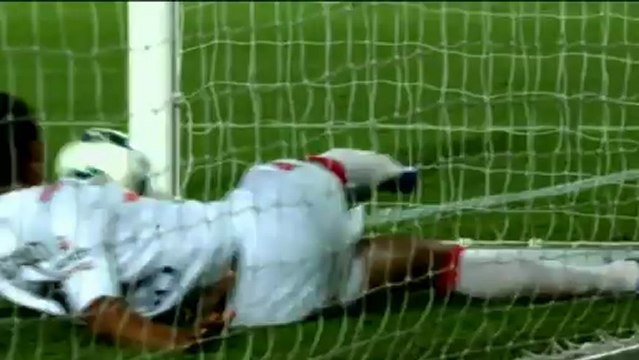 Clint Bolton goalkeeping howler