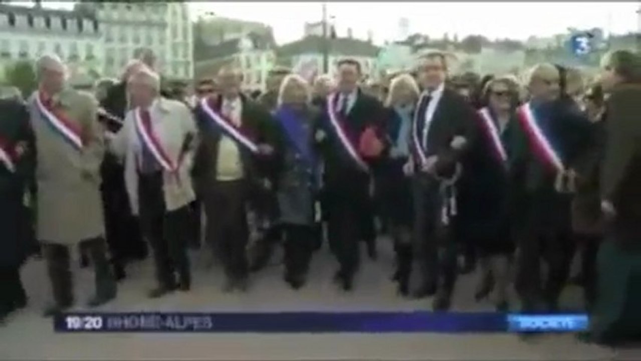 17/11/12 FR3 19/20 Rhône-Alpes - Manif à Lyon - La Manif Pour Tous