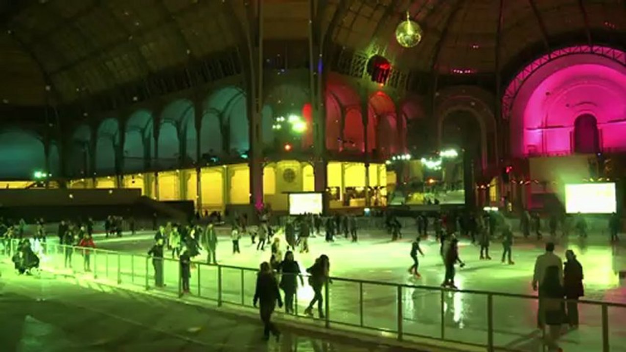 Le Grand Palais transformé en patinoire géante pour les fêtes