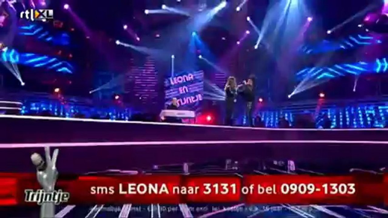Trijntje Oosterhuis  en Leona Philippo - Knocked Out  (Live @ The Voice Of Holland 2012)