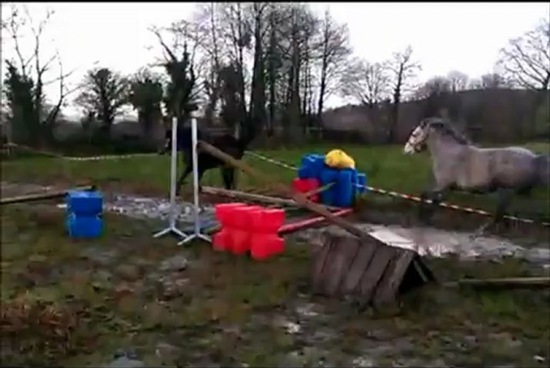 Backstage Tartifume par Lecherry Tartifume PFS s'entraine pour sauter les rivières !!!