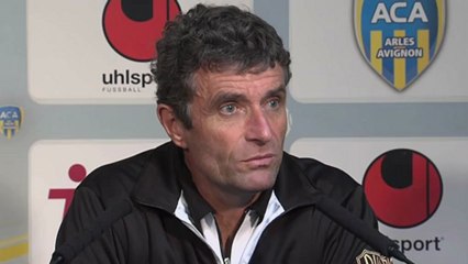 Conférence de presse AC Arles Avignon - Tours FC : Pierre MOSCA (ACA) - Bernard BLAQUART (TOURS) - saison 2012/2013