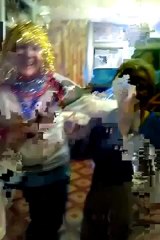 Maruja amiga de mi Madre felicitanto las Navidades con mi madre