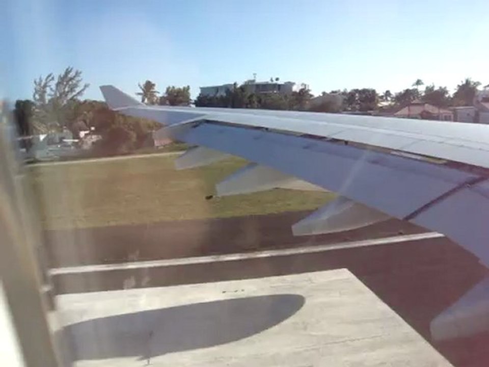 Suite atterrissage au sol à SAINT MARTIN Antilles