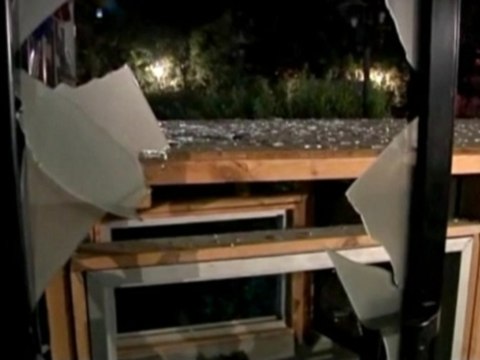 Violence breaks out in Cairo as Egyptians vote