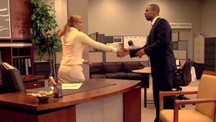 Sales Training Body Language : Open Body Positioning