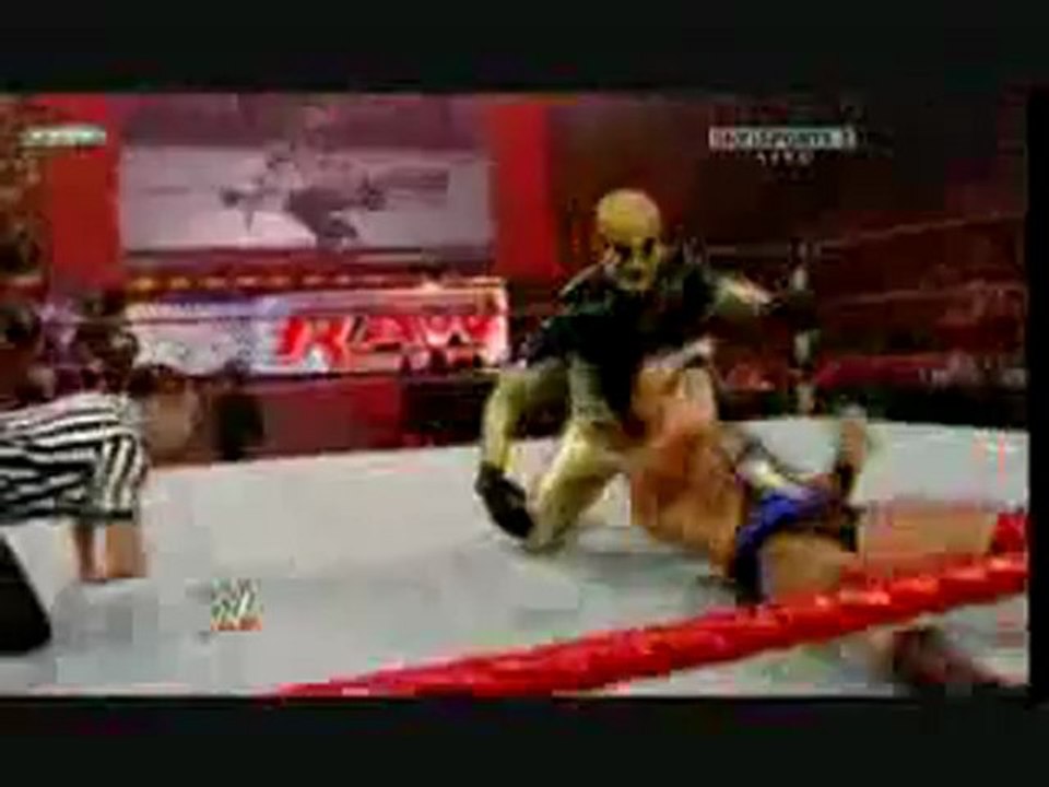 the return of Goldust to WWE (Goldust vs Santino Marella)