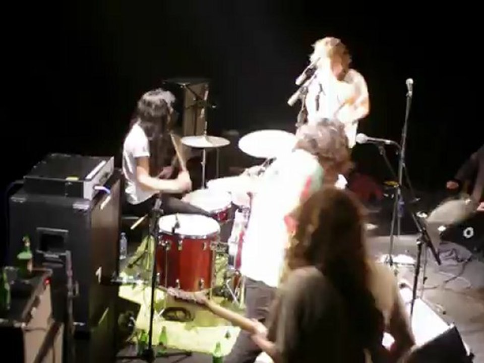 Ty Segall  cover Black Sabbath "Paranoid"