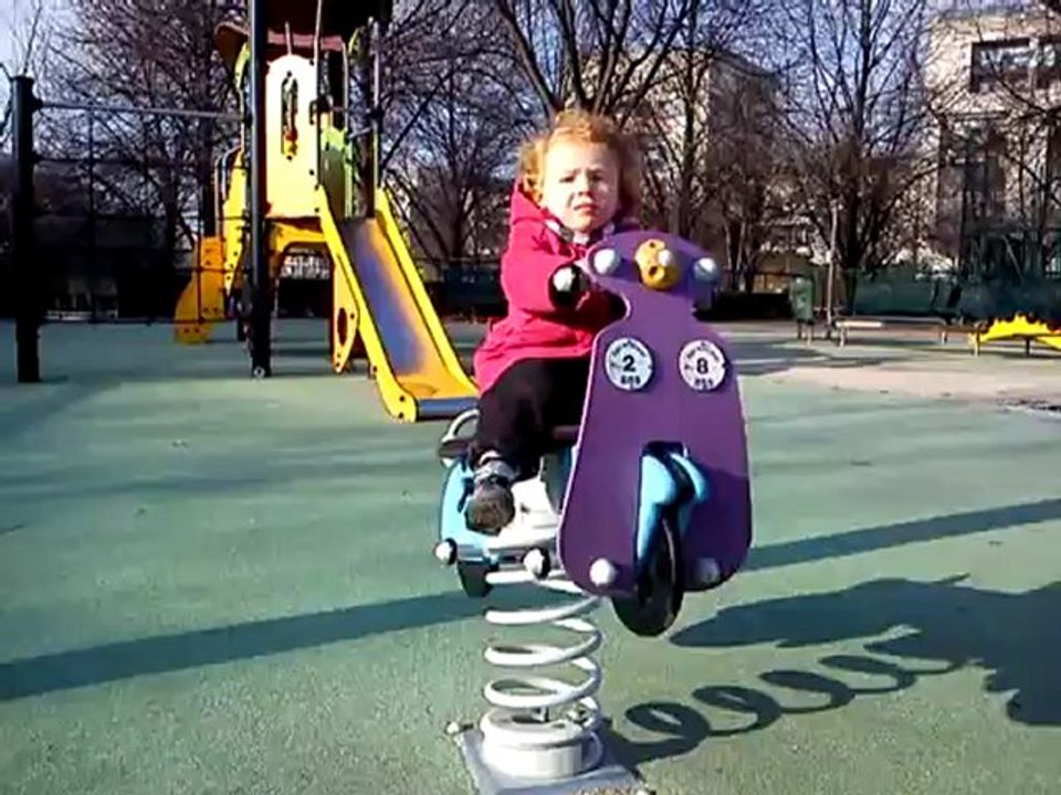Agnès s'amuse!!
