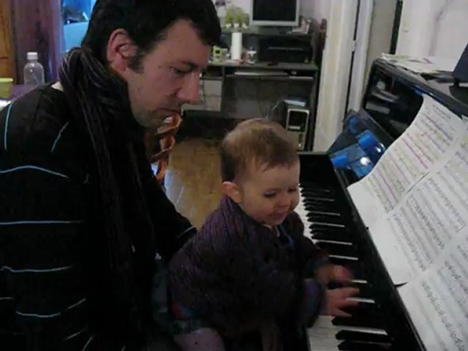 Léa 13 mois 2