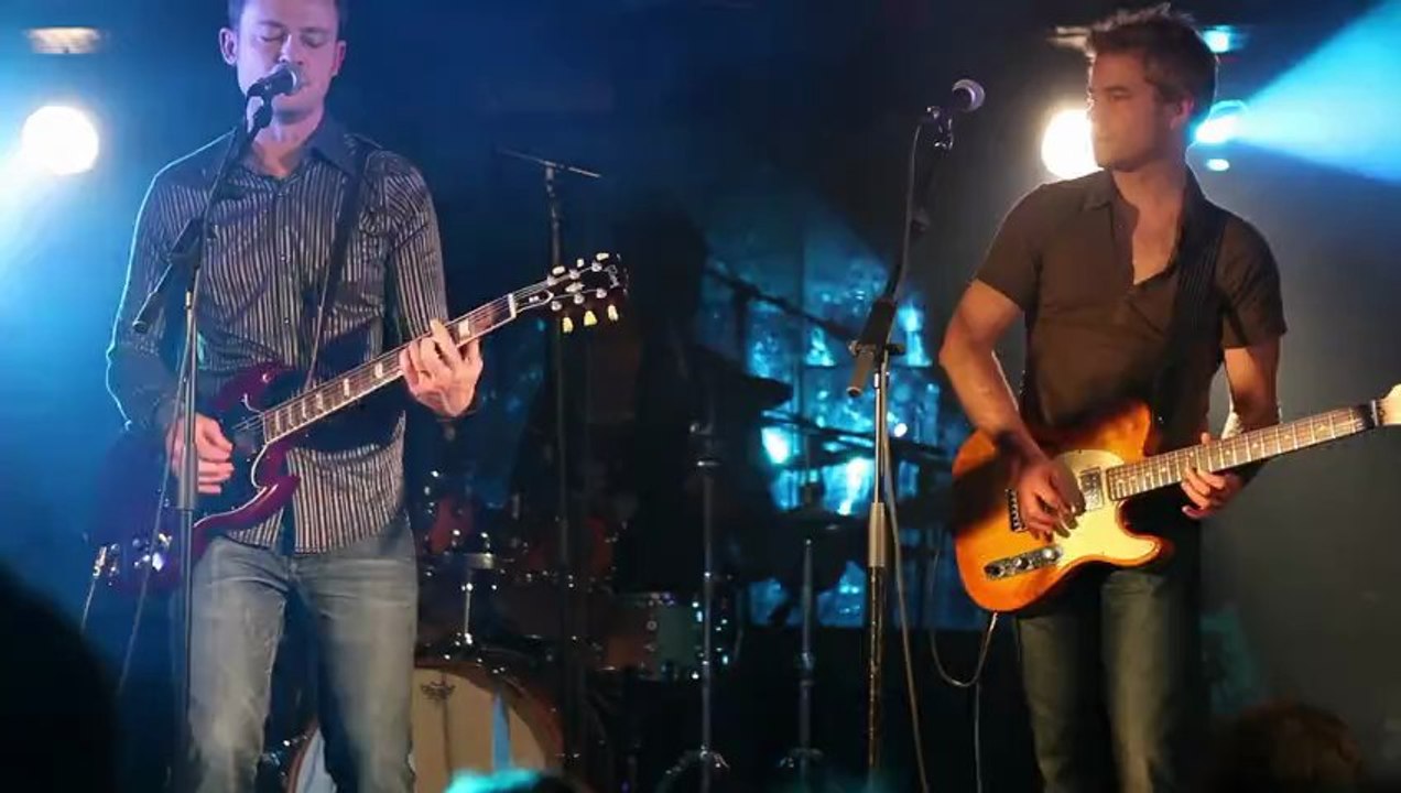 The Fog Incident, Live au Batofar, Anyway