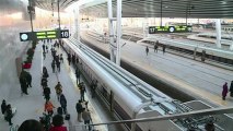 China shows off world's longest high-speed rail route