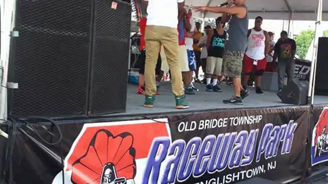 HUMAN VTEC BATTLES AT HONDA DAY VTEC engine sound