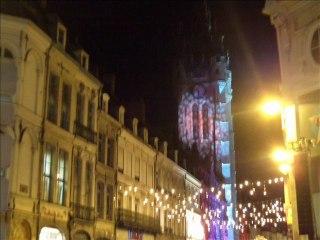 2012 : La Descente du Père Noël au BEFFROI de DOUAI ...
