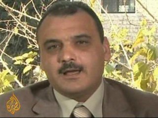 Syrian intelligence official defects