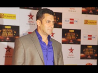 Salman Khan @ Big Star Entertainment Awards 2012 !