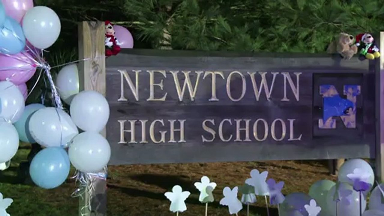 Newtown: des centaines de personnes rendent hommage aux victimes