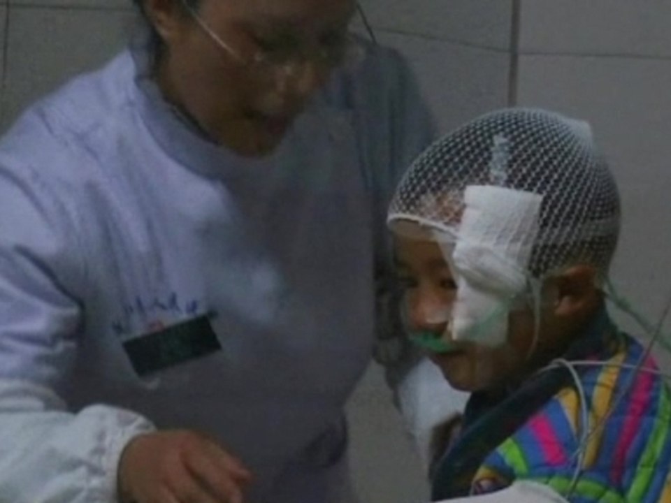 Children hurt in China school attack