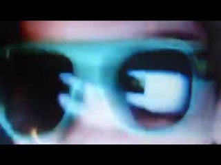 Le clip vidéo   " Moving Like A Superstar "  par Amadéo