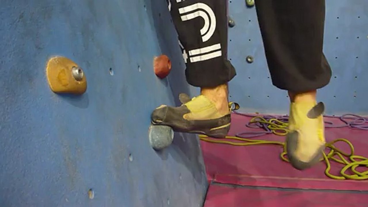 changement de pieds escalade, techniques de pieds en escalade avec Cordévasion