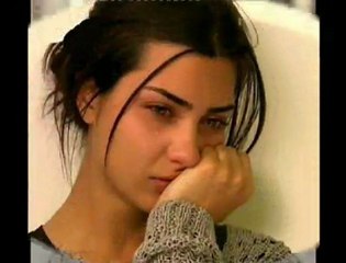 BENDE SENİN GİBİ SENSİZ GEÇEN GÜNLERİME AĞLIYORUM AŞKIM /// z.s.b.a )